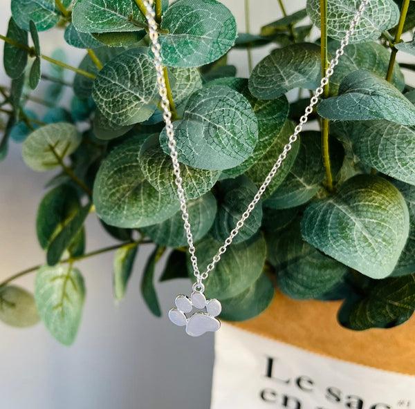 Pendentif Élégant en Argent Avec Empreinte De Patte