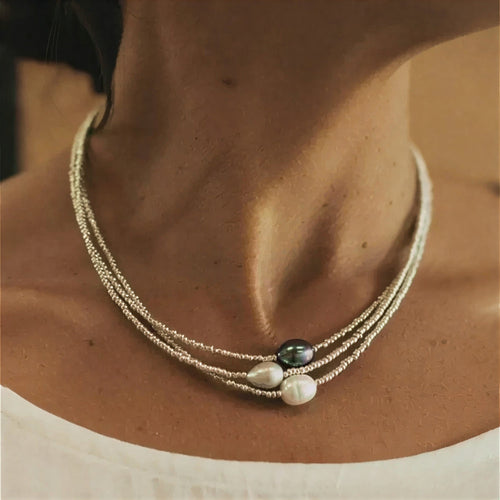 Collier de perles baroques superposées