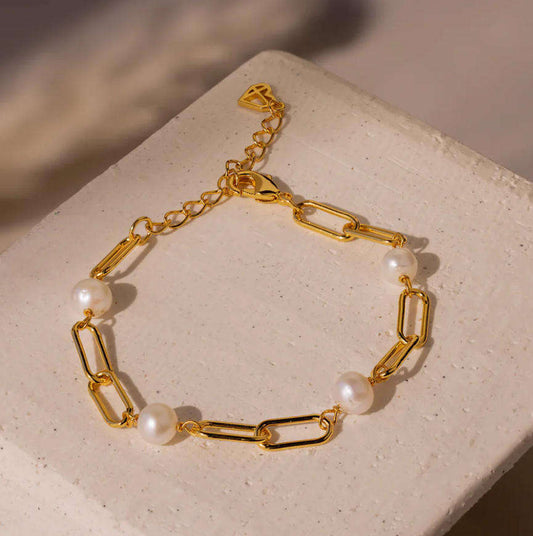 Bracelet en perles et chaîne raffiné