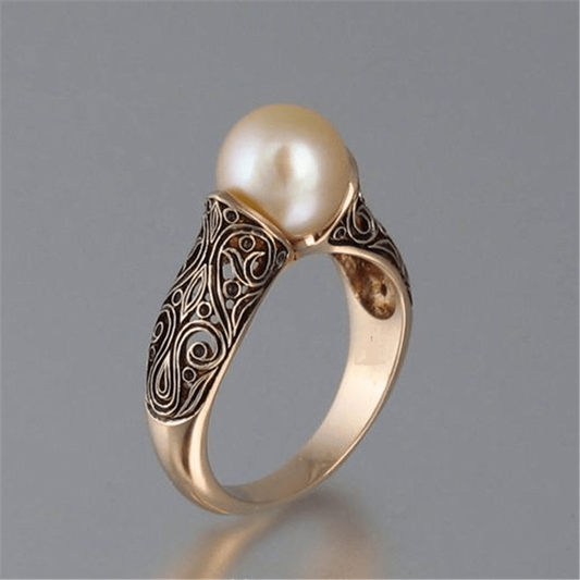 Bague vintage intemporelle en or et perles